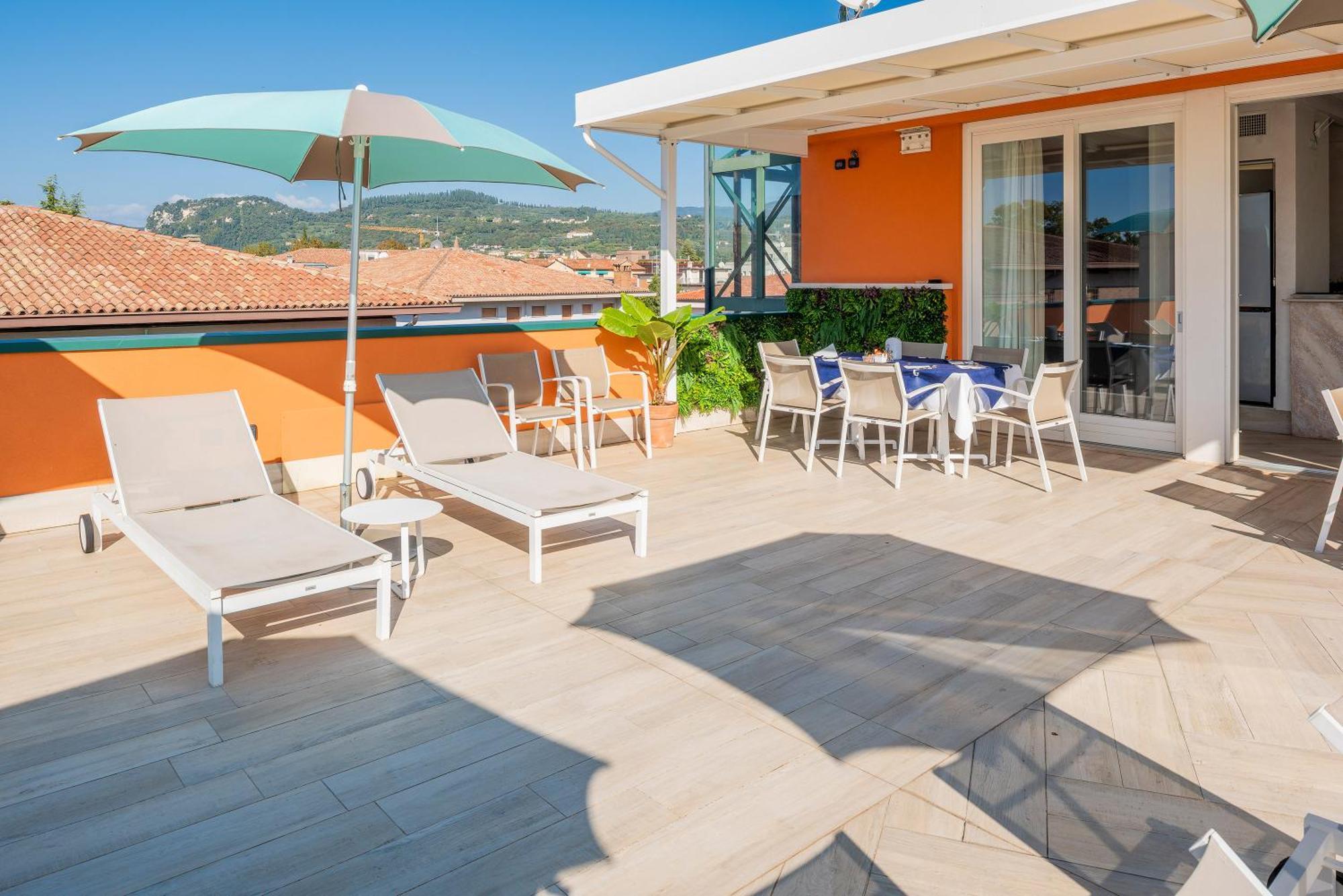 Blue Lake Residence - Bardolino Aparthotel Bardolino